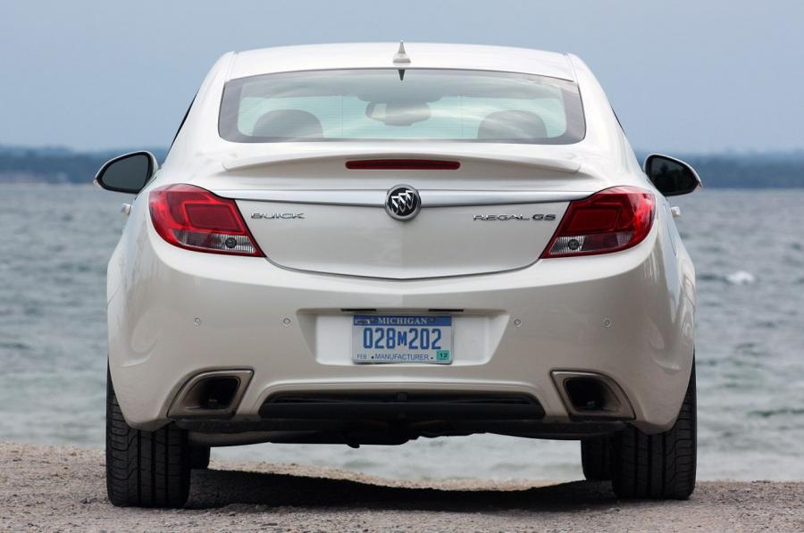  Buick Regal GS 2012 года  (фото 4 из 90)